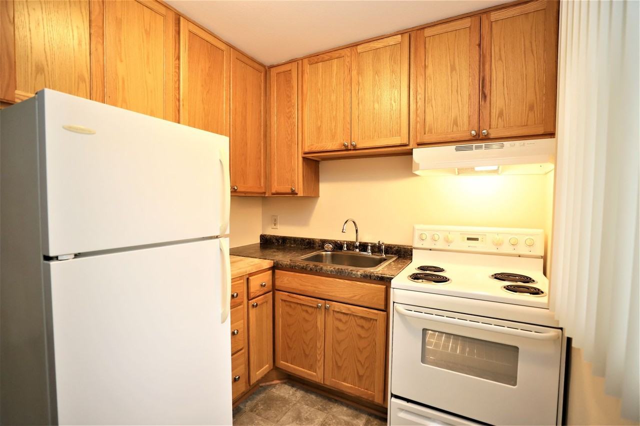 Premier Properties - 6614 - Photo 7 of 12