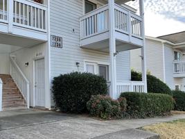 featured image of 2000 Hampton Meadows Ln