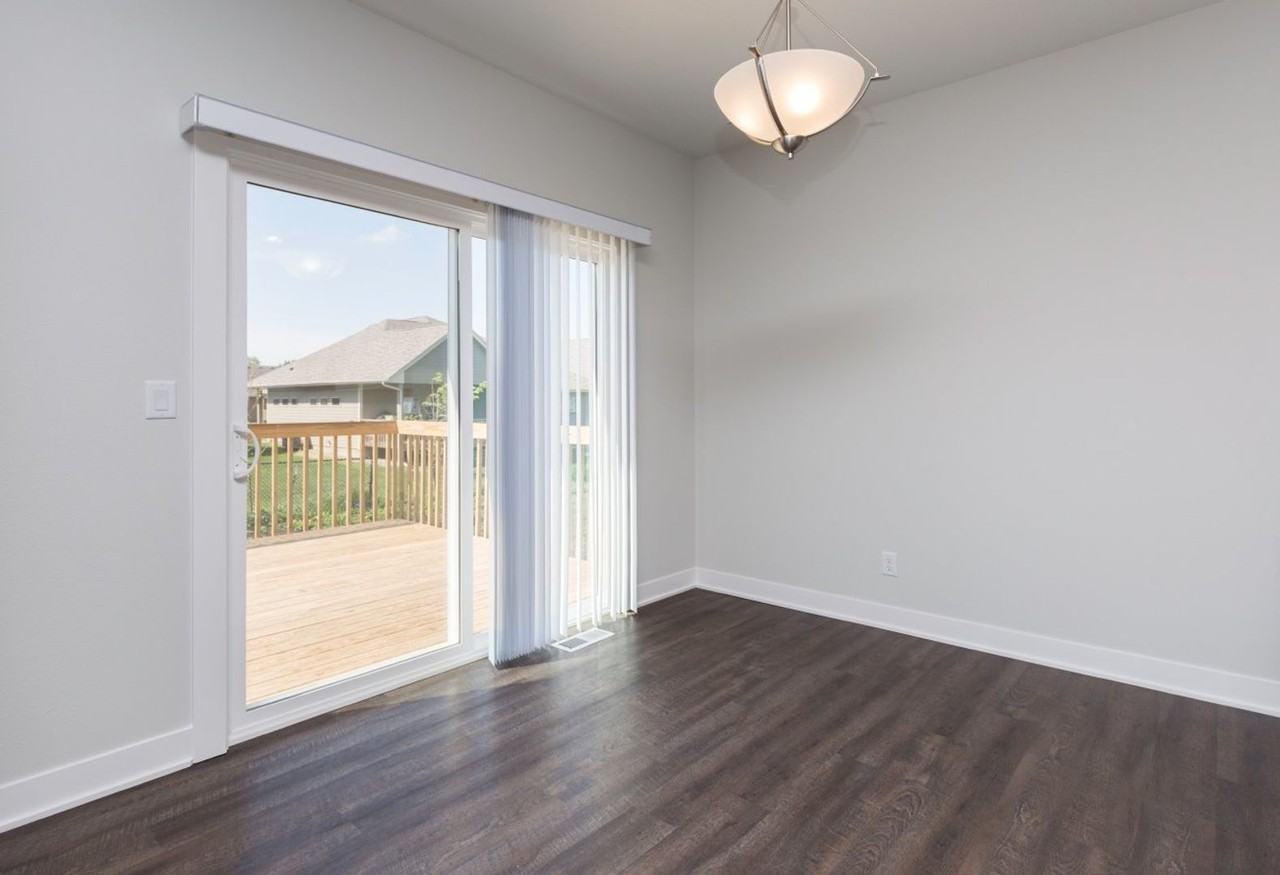 1522 Bennetts Way Nw - Photo 2 of 9