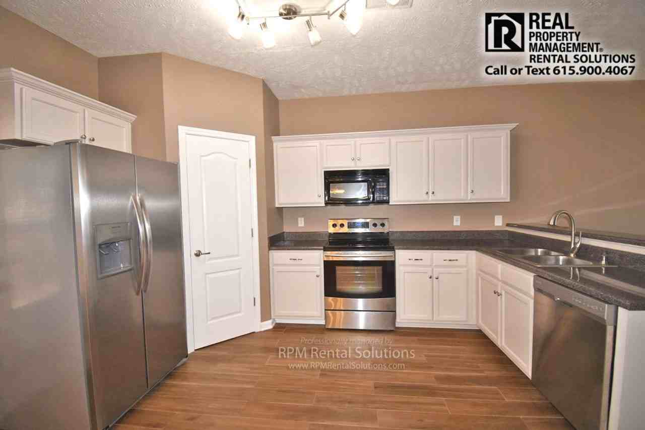 2565 New Holland Cir - Photo 7 of 22