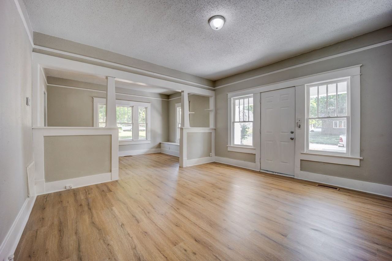 2131 S M St - Photo 2 of 15