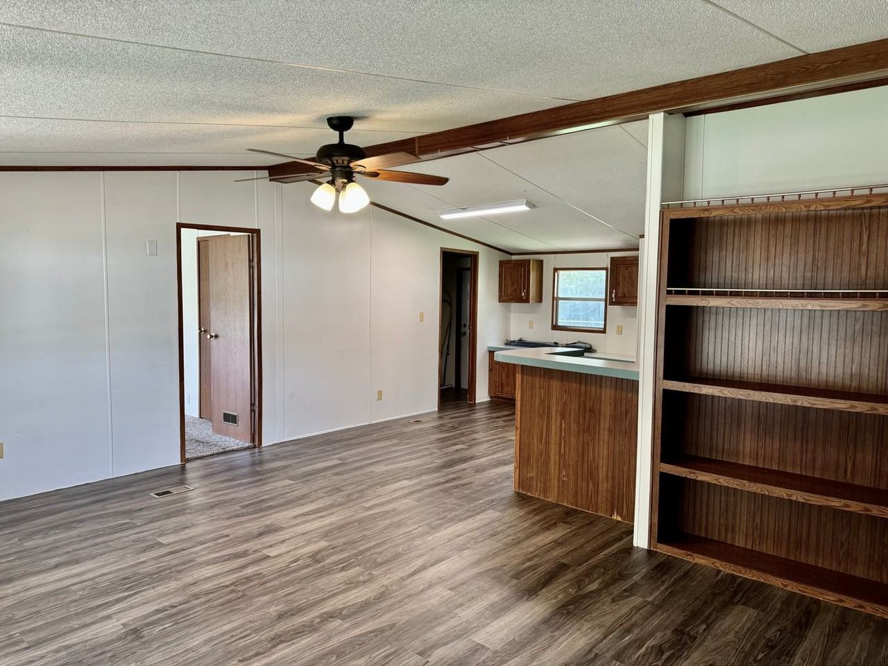 5418 Lake View Dr - Photo 5 of 18