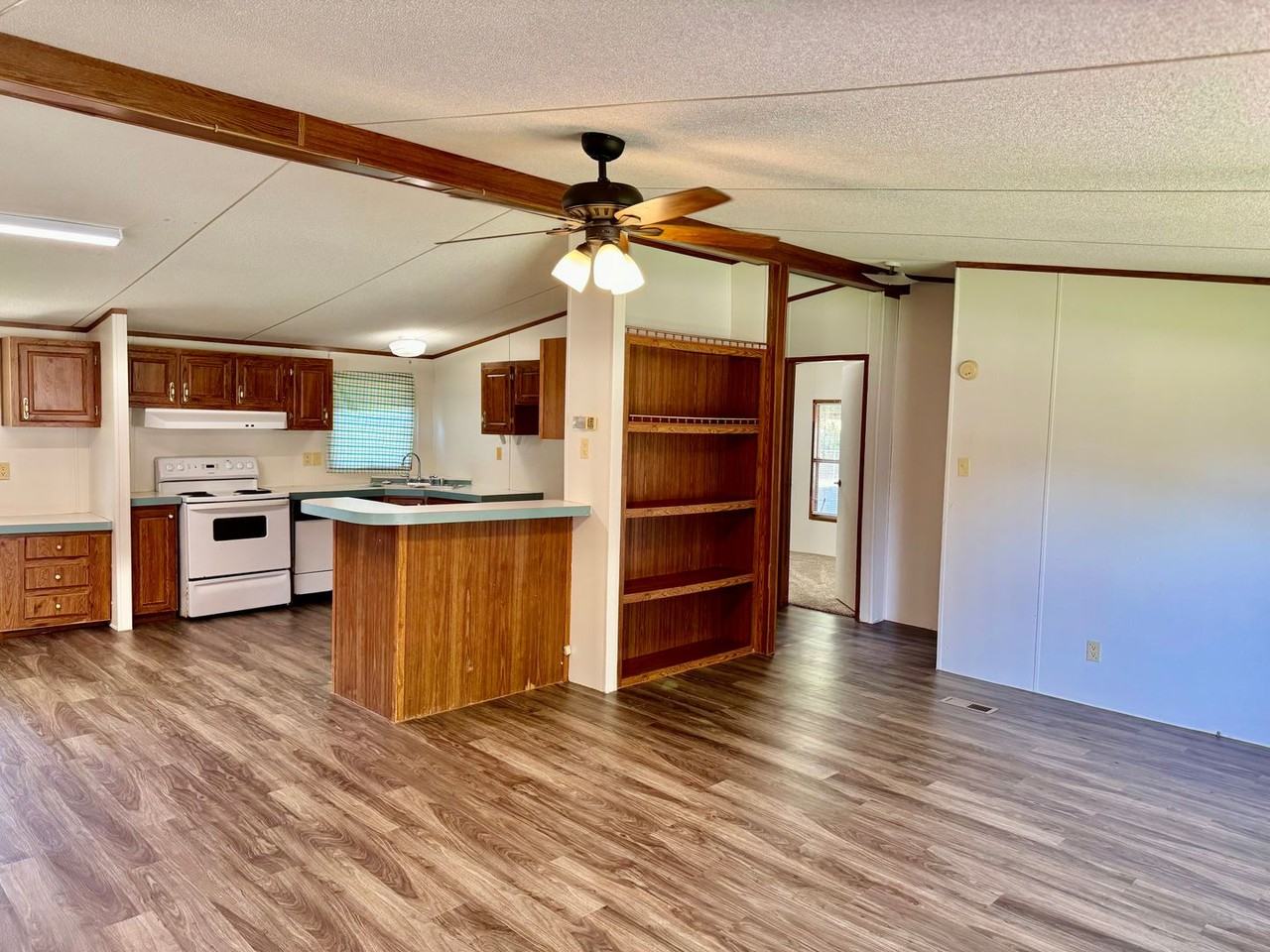 5418 Lake View Dr - Photo 6 of 18