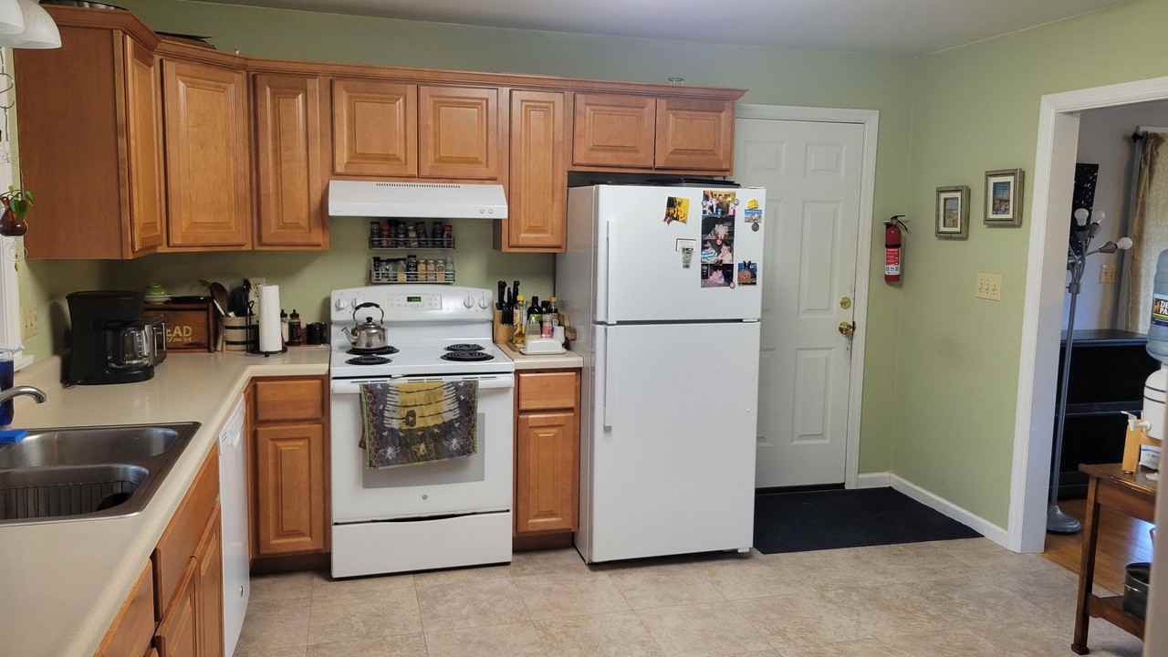 150 Indian Hill Rd - Photo 2 of 13