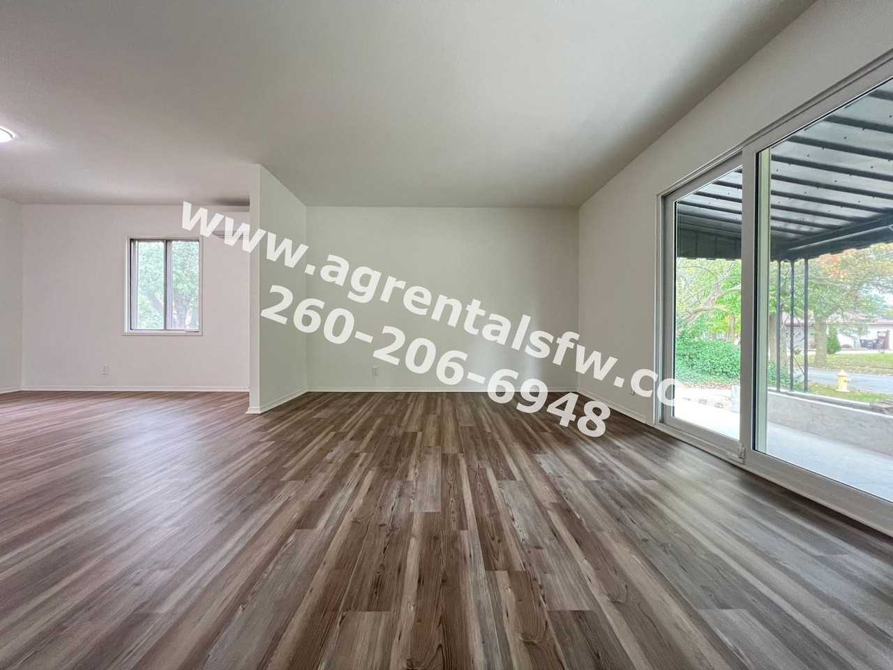 5337 Riviera Dr - Photo 2 of 15