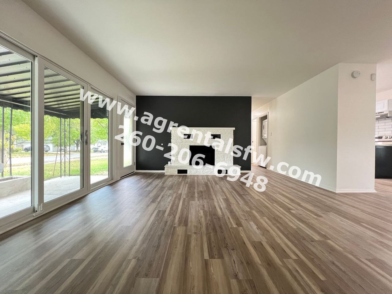 5337 Riviera Dr - Photo 3 of 15