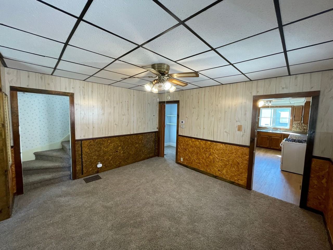 729 Putnam St - Photo 3 of 31