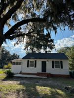 featured image of 1601 Columbia Ave