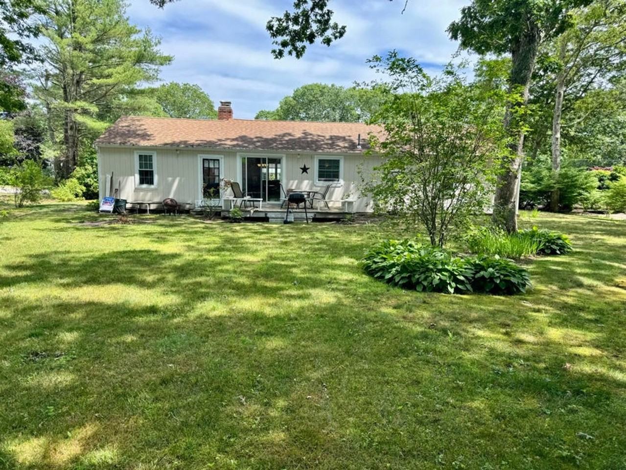 173 Nottingham Dr - Photo 3 of 13