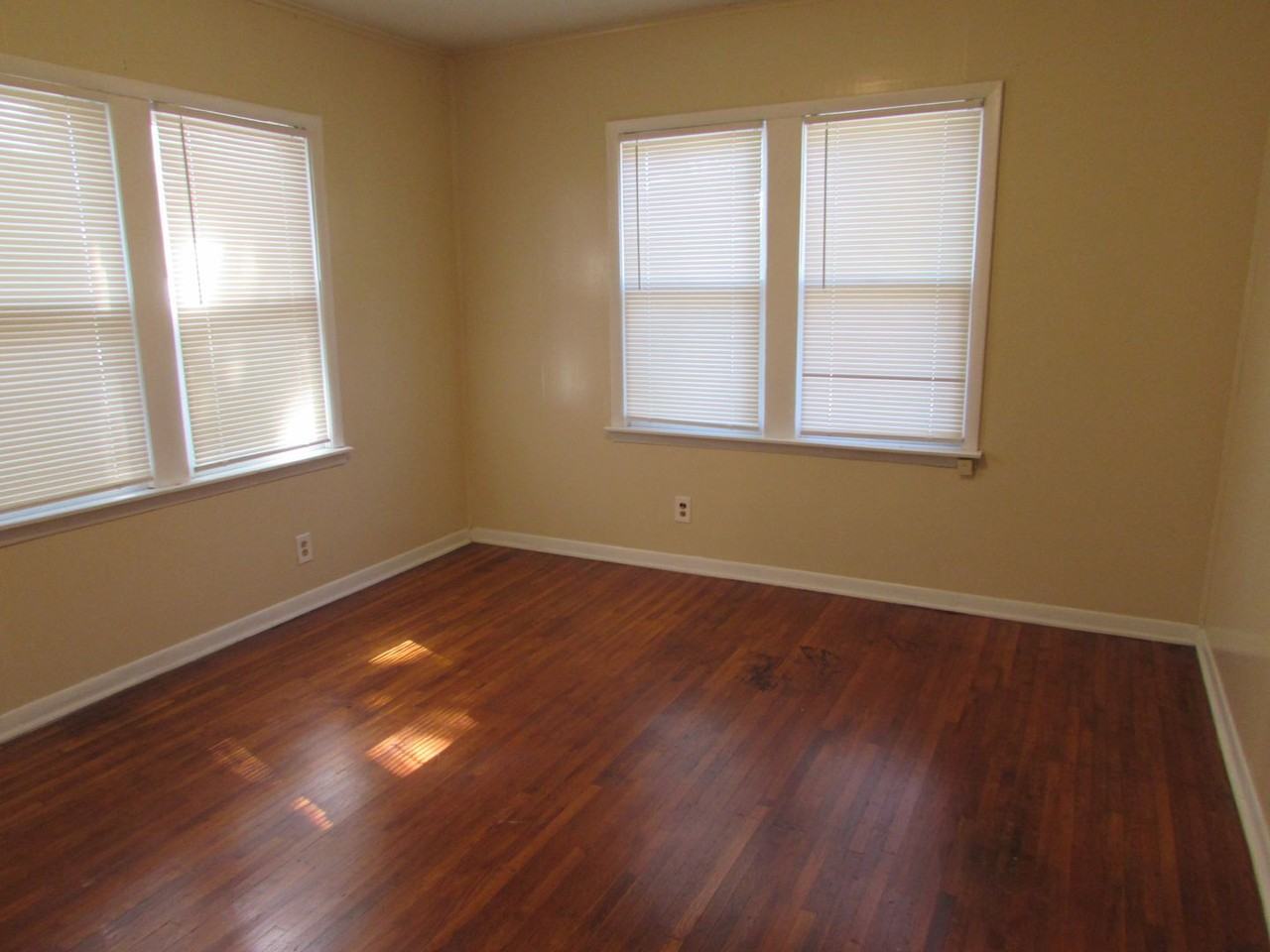 1339 S Gary Ave - Photo 2 of 10