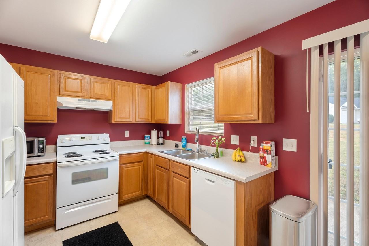 Brookstead Meadow Ct - Photo 5 of 11