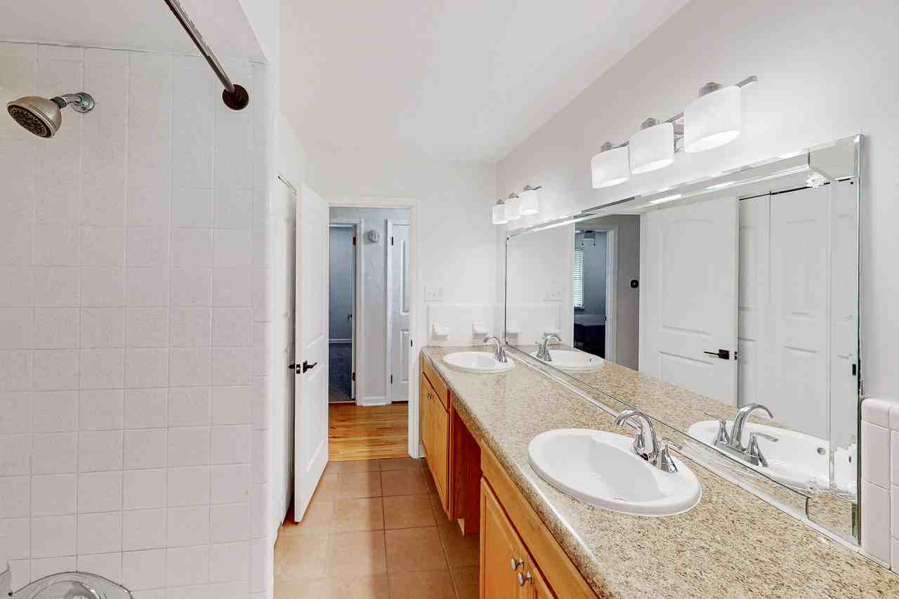 Crabapple Circle - Photo 3 of 17