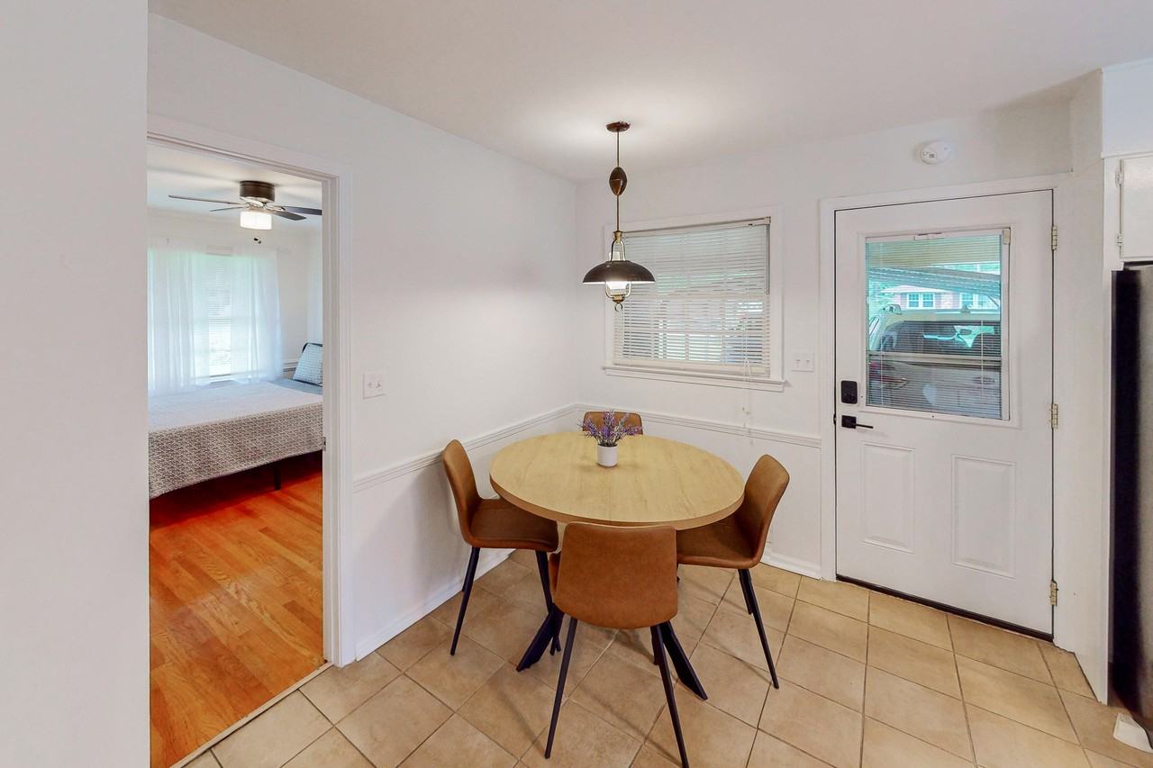 Crabapple Circle - Photo 5 of 17