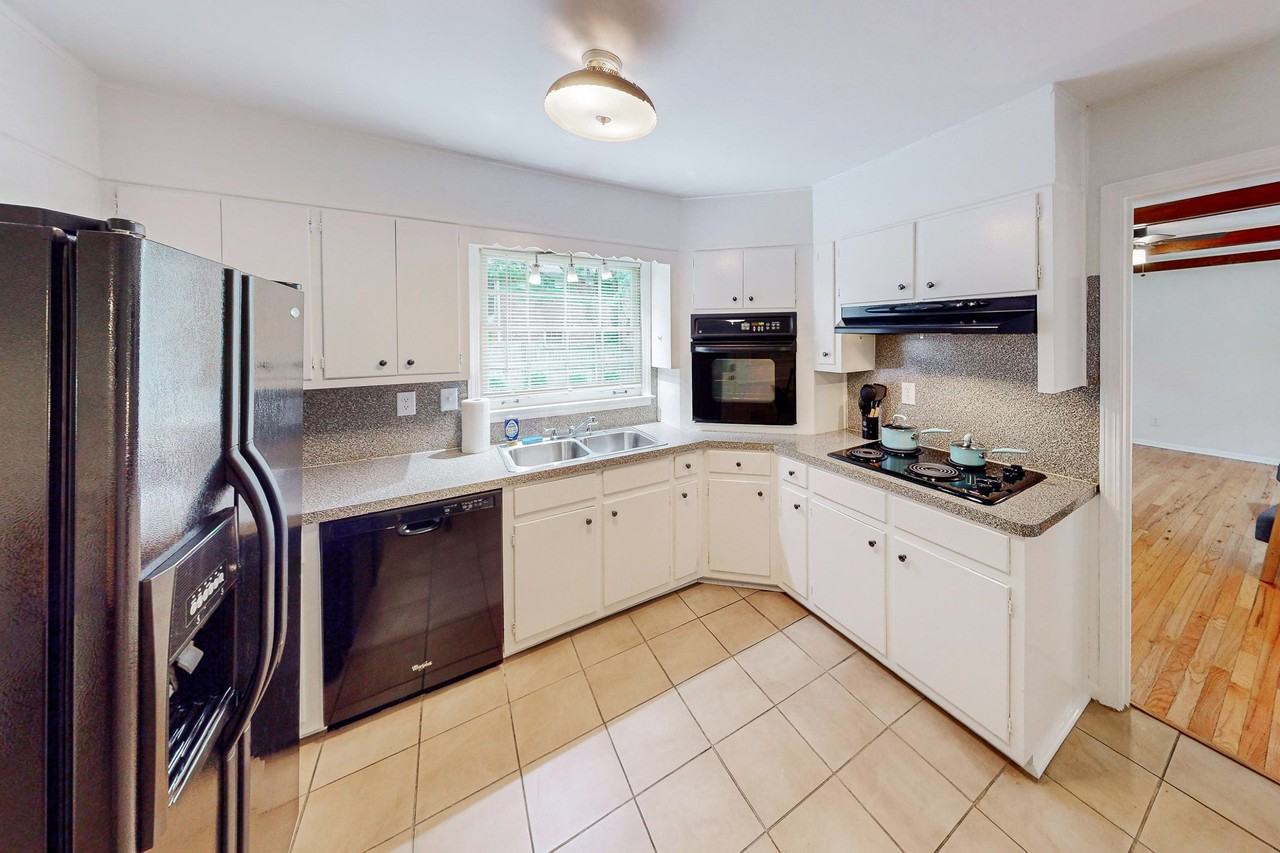 Crabapple Circle - Photo 6 of 17