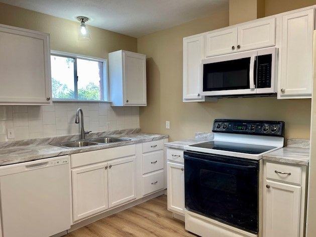 802 Hickory St - Photo 3 of 16