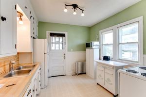 featured image of 726 Holton St