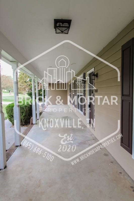 808 Pioneer Dr - Photo 6 of 50