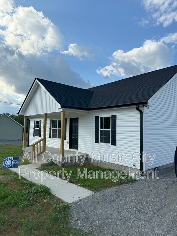 1604 Alan Perryman Ave - Photo 2 of 17