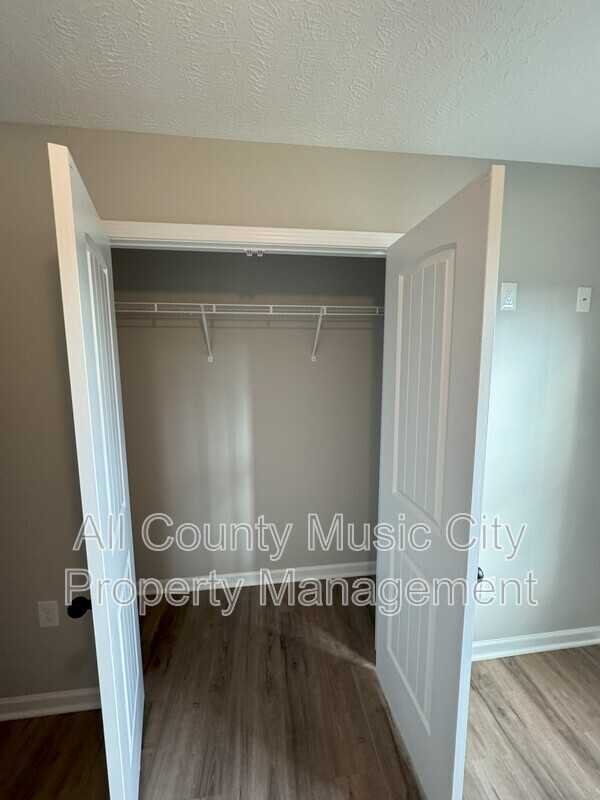 1604 Alan Perryman Ave - Photo 7 of 17