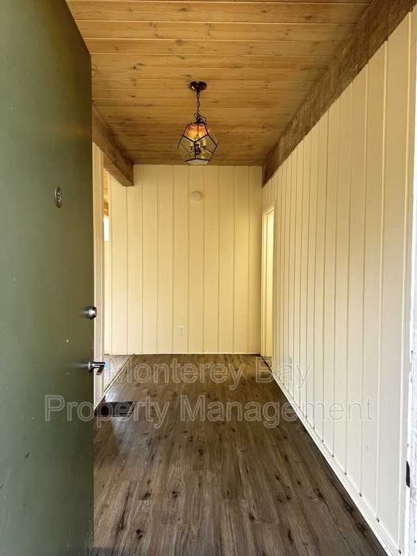 233 Vista Verde #A - Photo 2 of 13
