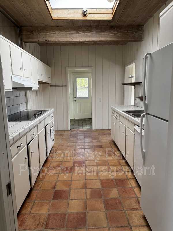 233 Vista Verde #A - Photo 3 of 13