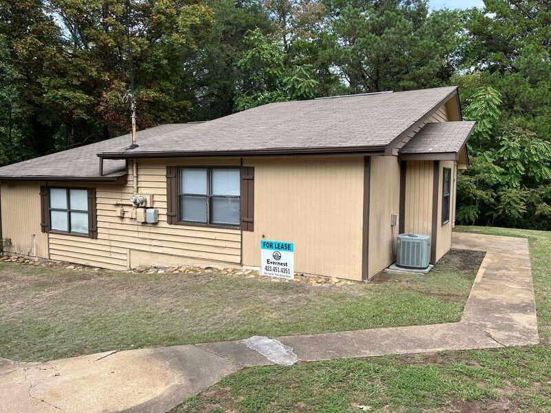 8857 Millard Lee Ln - Photo 2 of 17