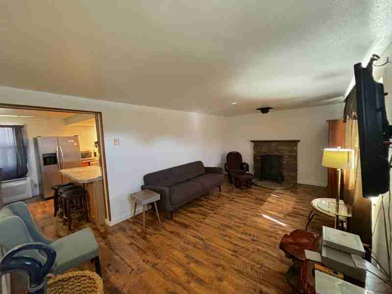 580 W Abajo Dr - Photo 3 of 23