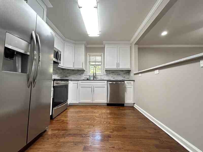 1317 Fairbanks St Sw - Photo 2 of 17