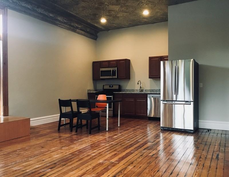 3559 California Ave - Photo 3 of 23