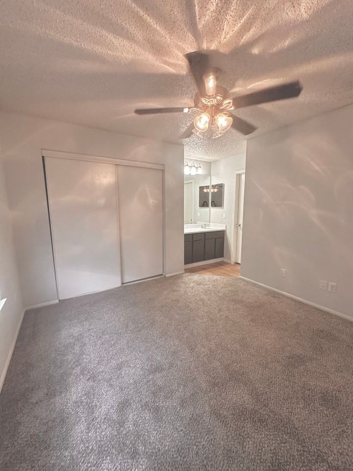 Riverbend Apartments - Photo 5 of 28