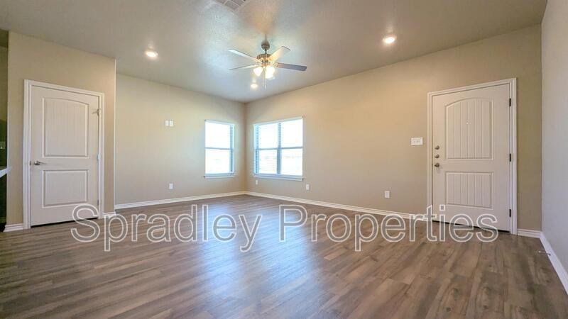 1273 Jasmine Dr Unit B - Photo 4 of 7