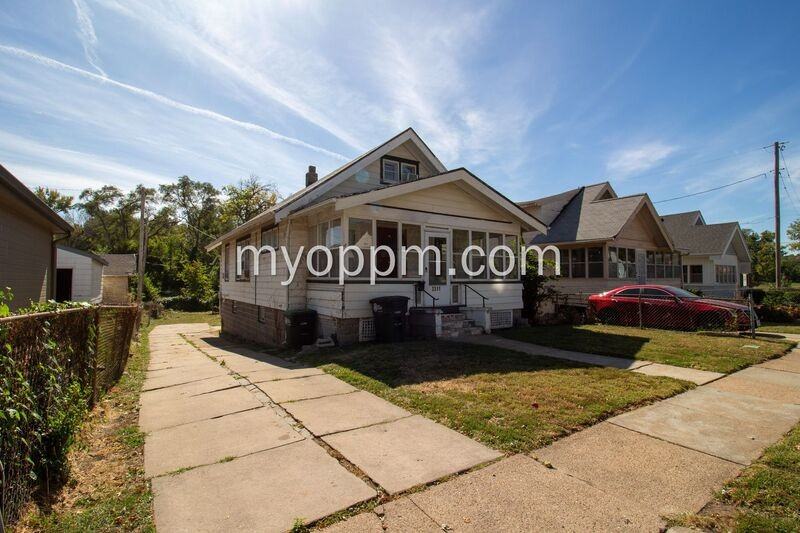 2311 Redick Ave - Photo 2 of 23