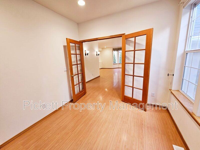 5998 Mccormick Woods Dr Sw - Photo 7 of 33