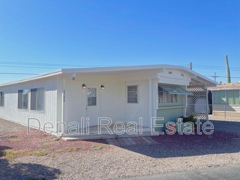 5709 W Rocking Circle St - Photo 2 of 33