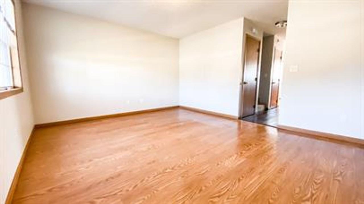 403 Country Villa Ln - Photo 2 of 11