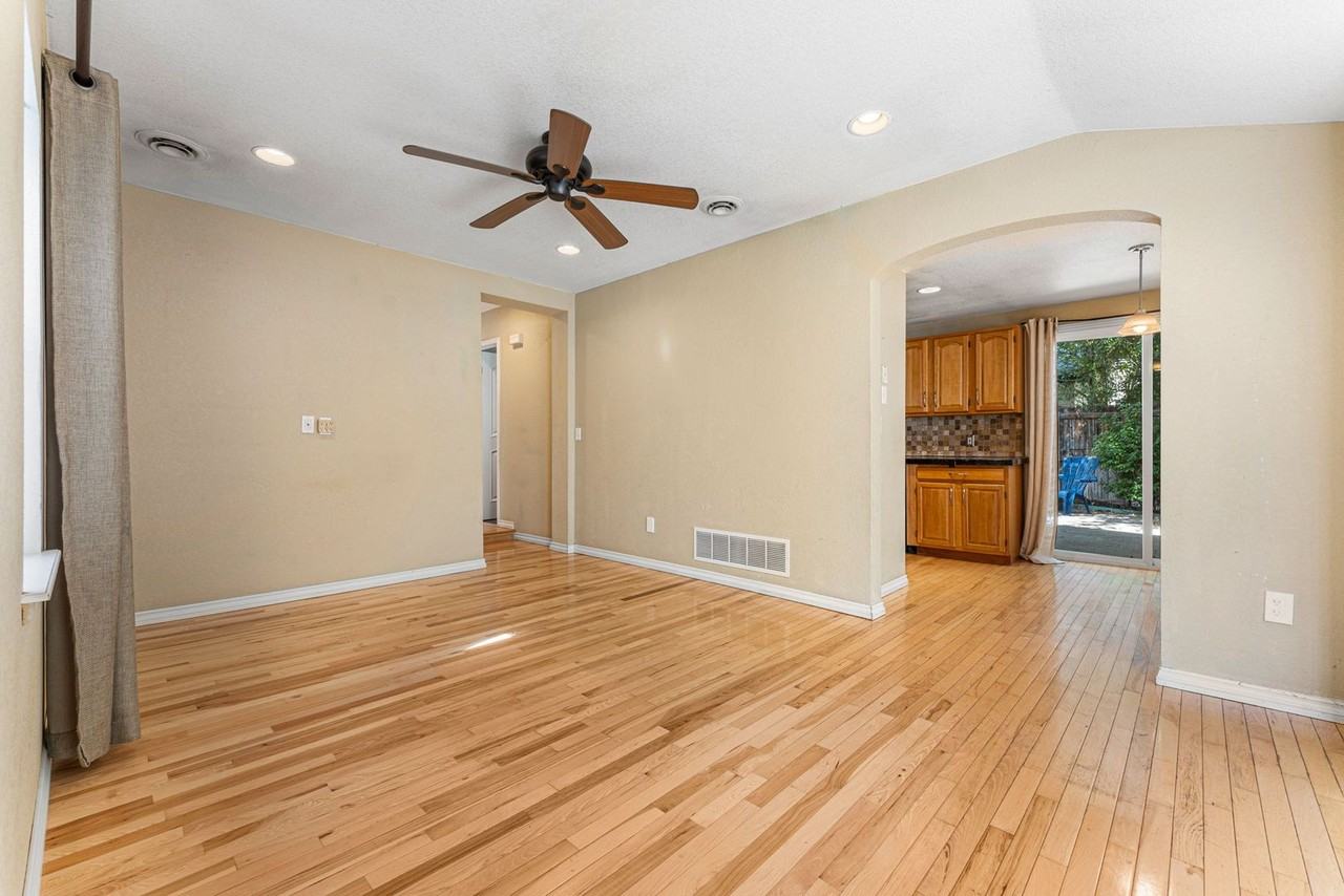 4451 S Cherokee St - Photo 5 of 32