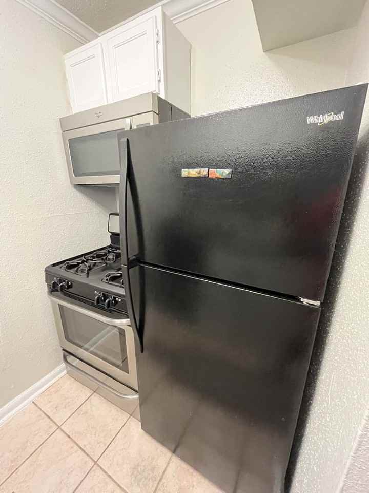 Dream Montrose - Photo 5 of 19