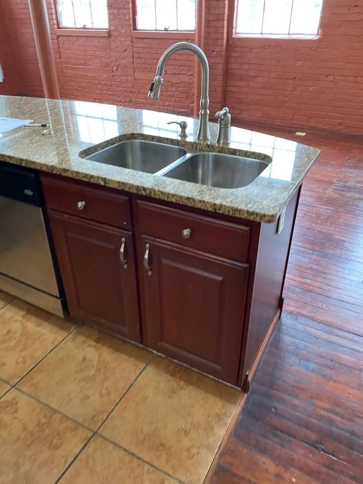 305 S Lincoln St #B - Photo 5 of 20