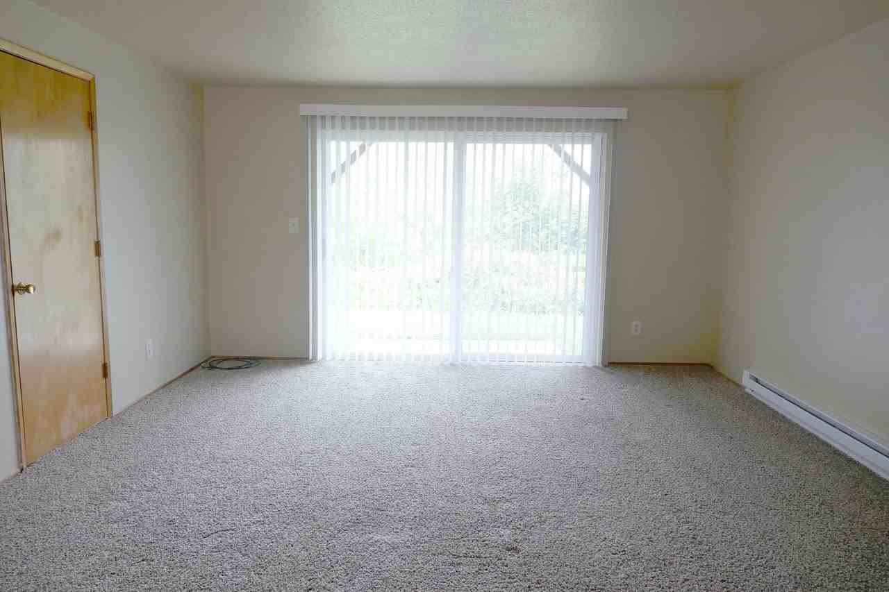 952-974 Harrison Ave, Astoria, OR 97103 - Photo 2 of 8