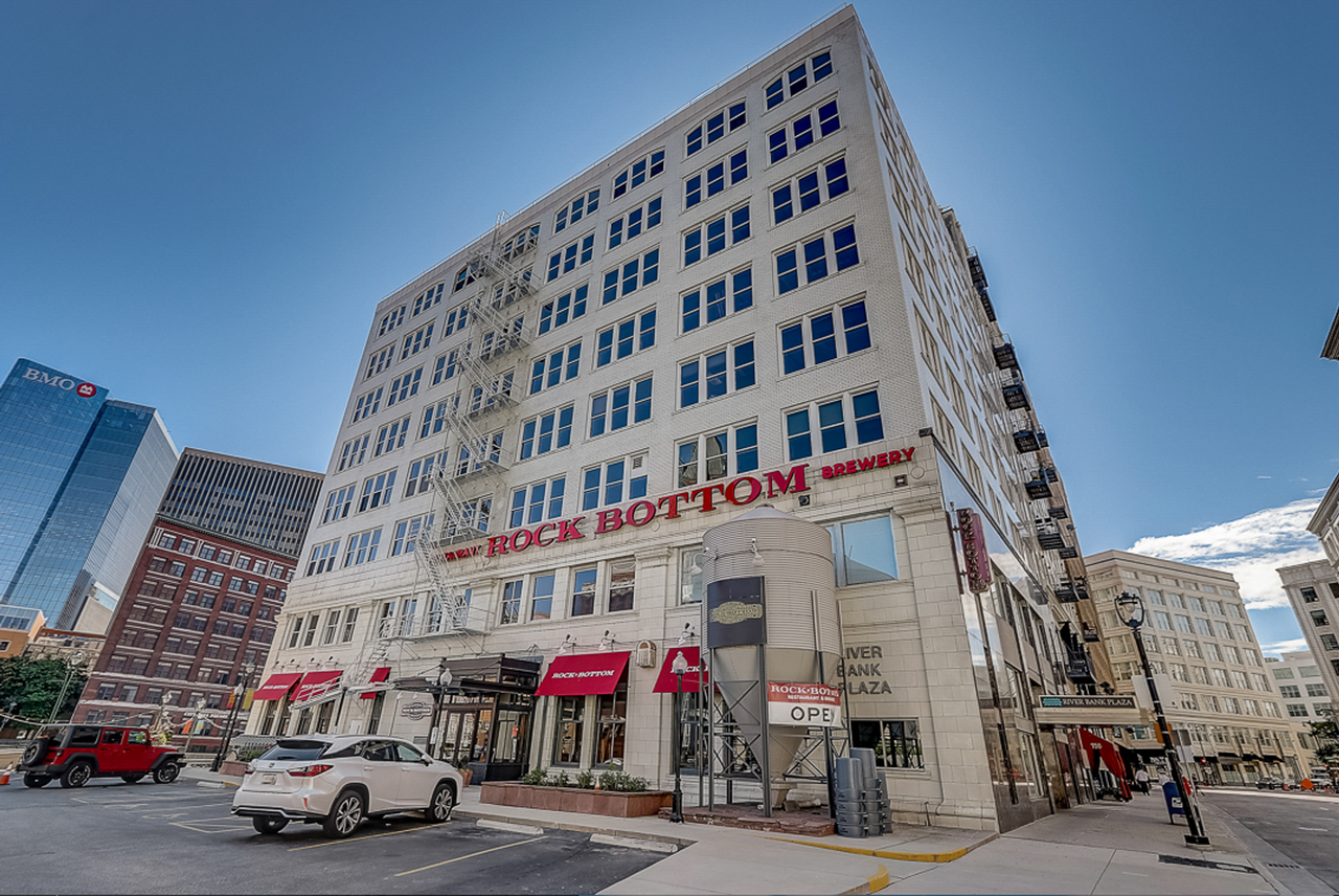 740 North by 3L Living - Photo 4 of 33