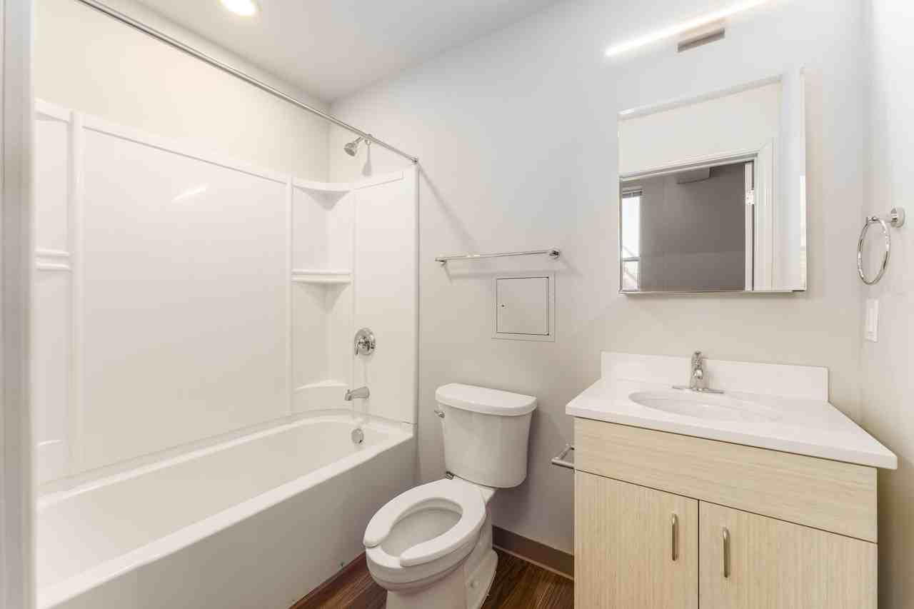 740 North by 3L Living - Photo 6 of 33