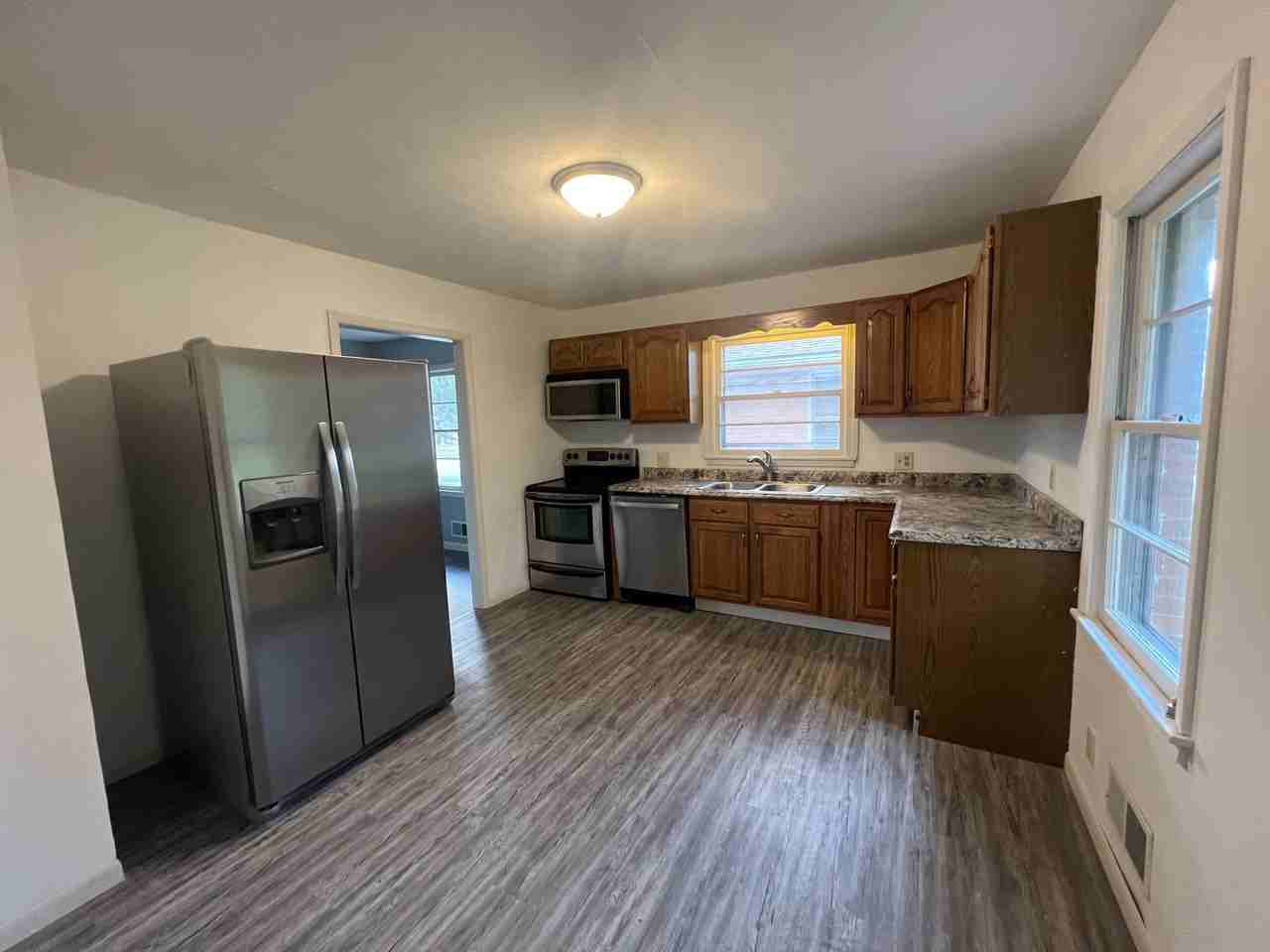 38 Rosaria Rd - Photo 3 of 7