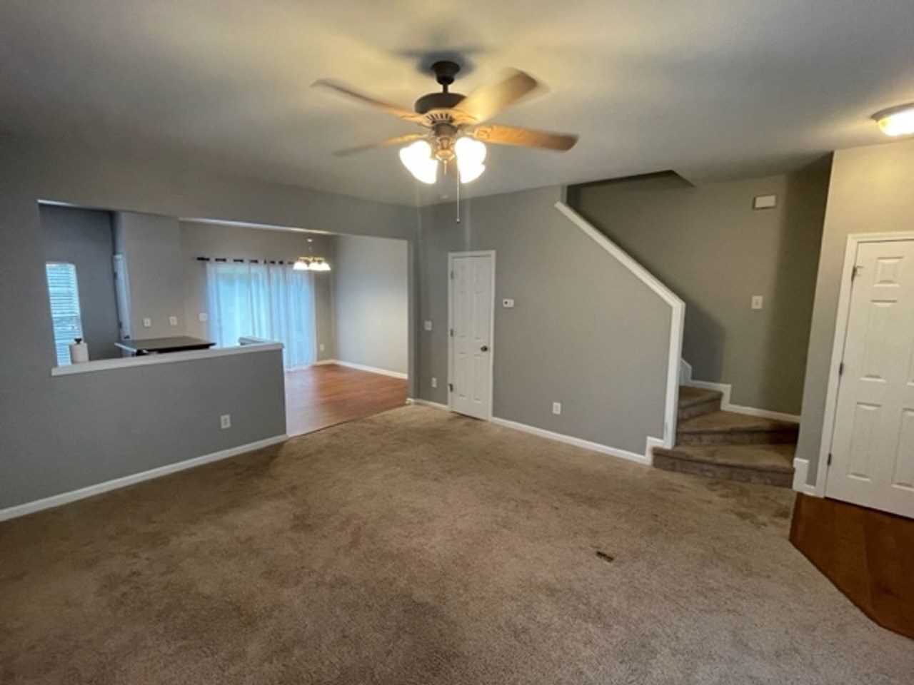 8307 Clasara Cir - Photo 3 of 23