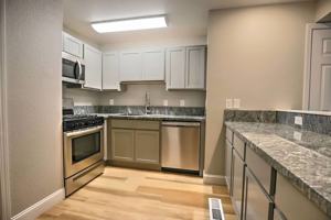 featured image of 1175 Glenda Way