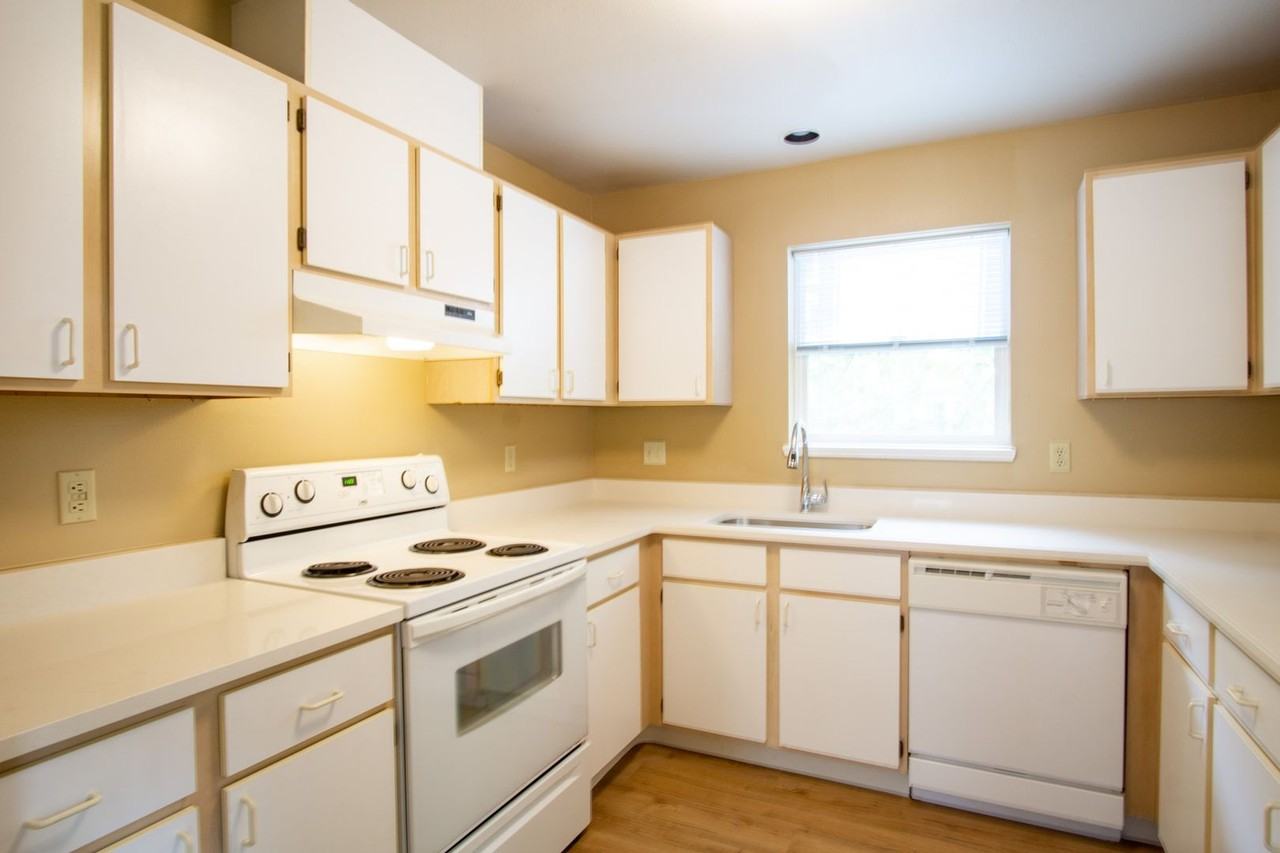 212 Sw Meade St #03 - Photo 6 of 17