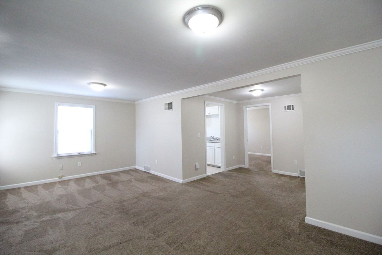 312 E 27th Ave - Photo 2 of 7