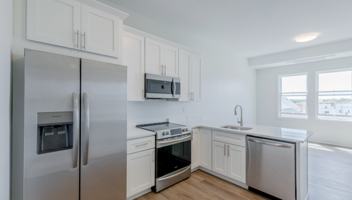 featured image of 8 Hewitt St