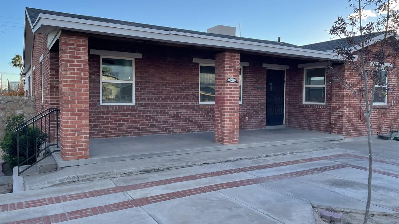 4642 Walter Lane - Photo 2 of 22