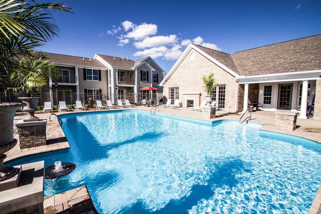 Avery Brooke Apartments - Photo 5 of 26