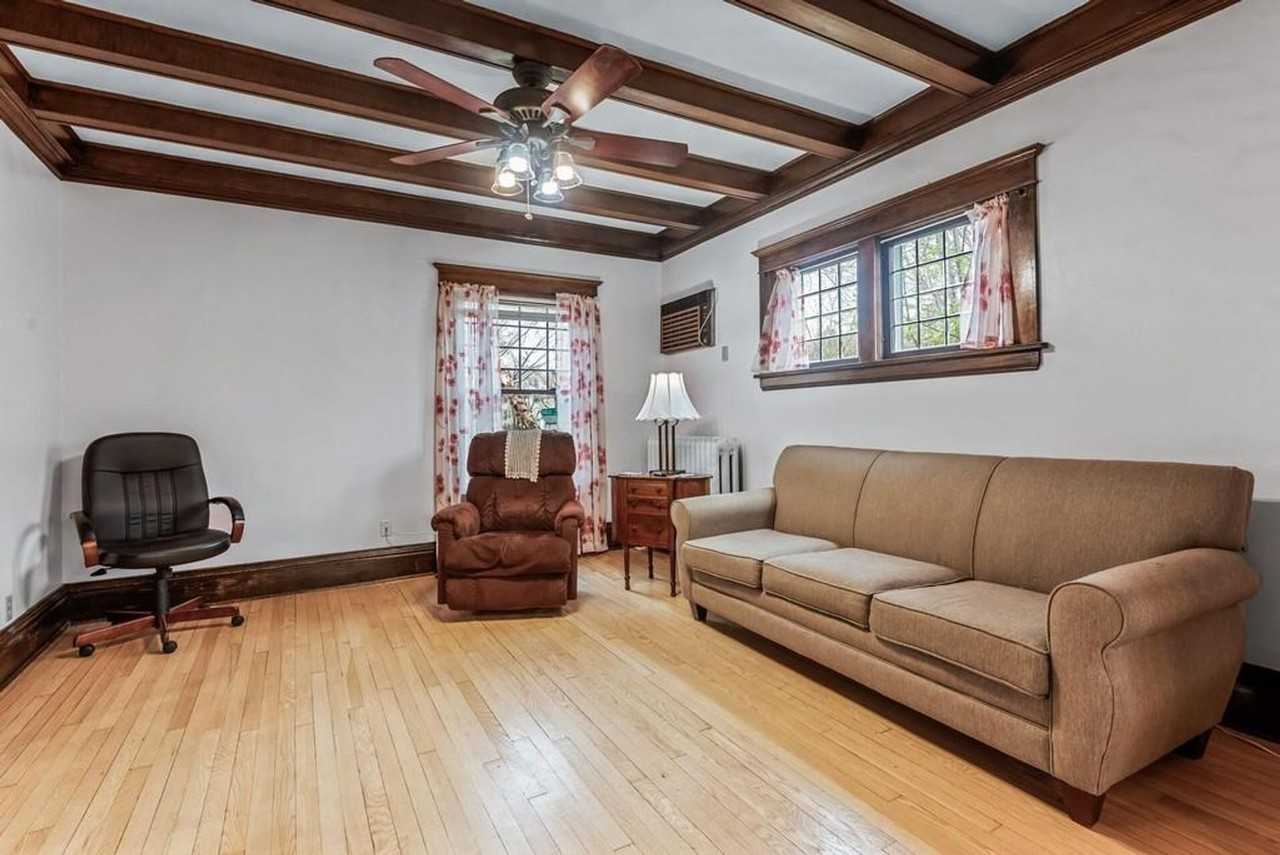 425 Wheeler St N - Photo 5 of 27